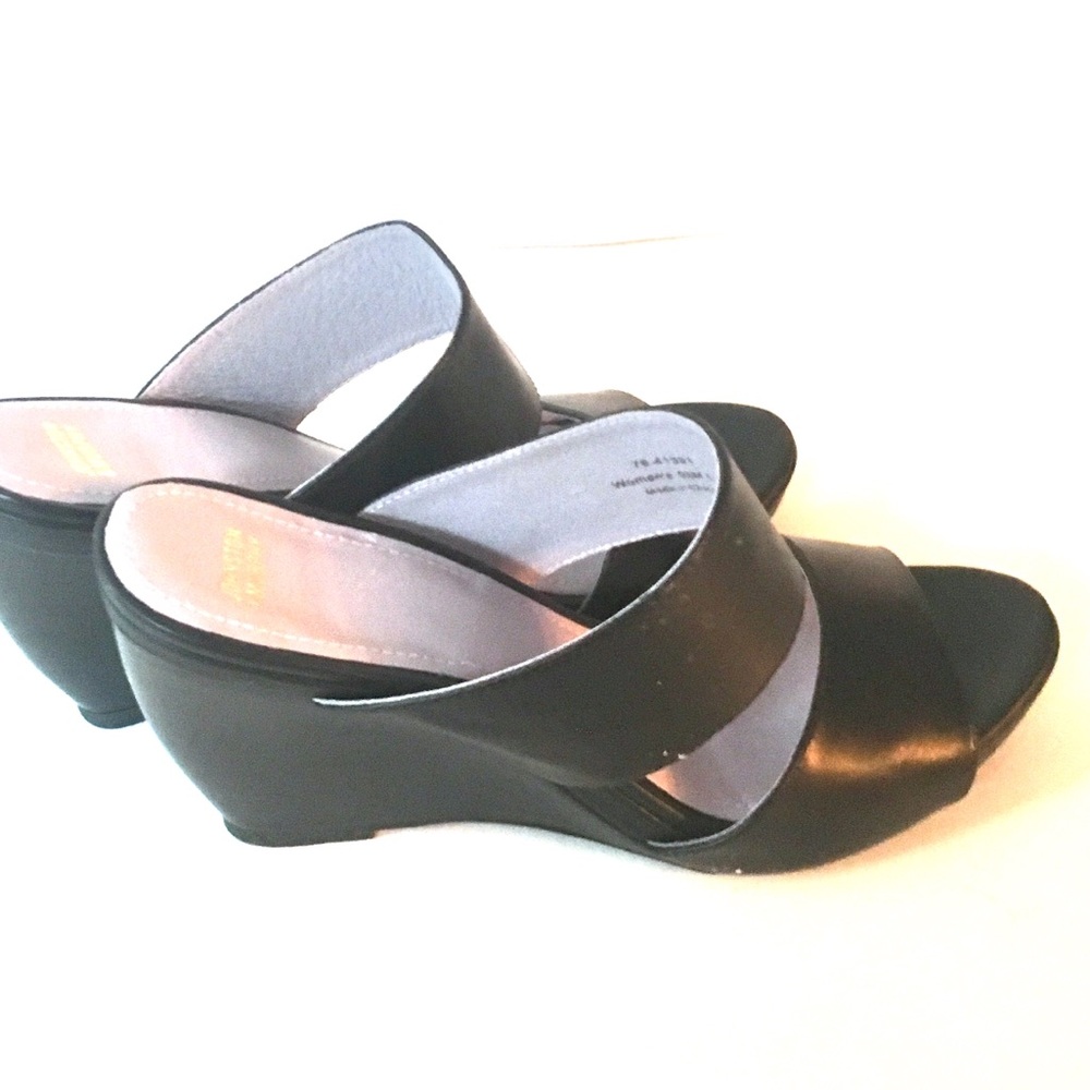 Stuart Weitzman | Sandals 9.5M 2 Straps